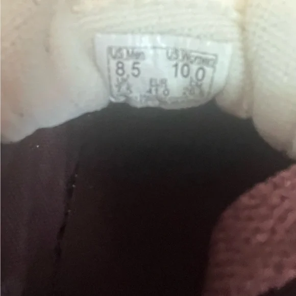 Van’s Women's Maroon and Hot Pink Sneakers Size: 8.5. NWOT Great Condition. - Picture 8 of 8